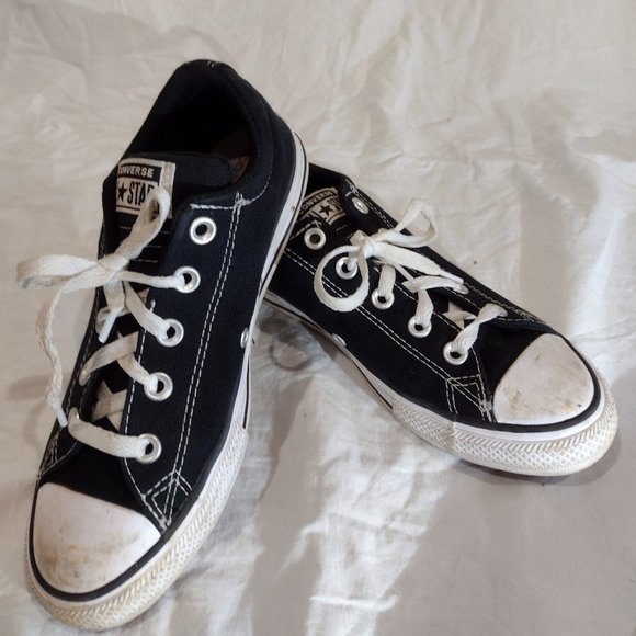 Converse Chuck Taylors black sneakers - Picture 6 of 8